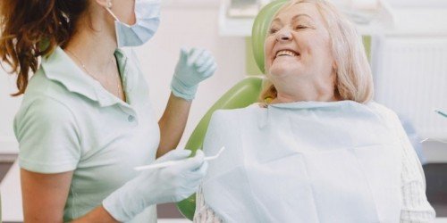 Yaşlanırken Ağız Sağlığınızı Nasıl Koruyabilirsiniz ?